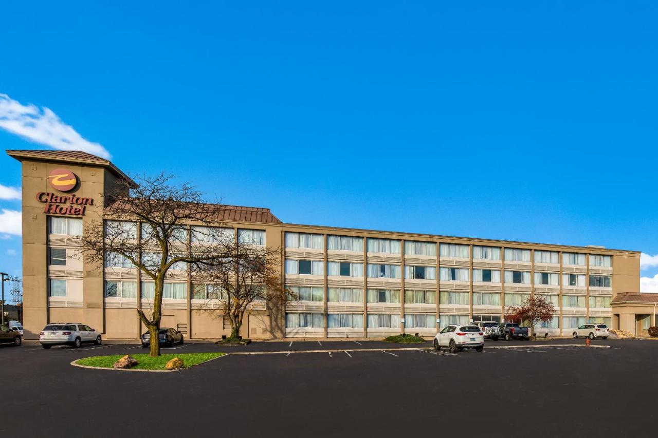 Clarion Hotel & Convention Center Joliet Exteriör bild
