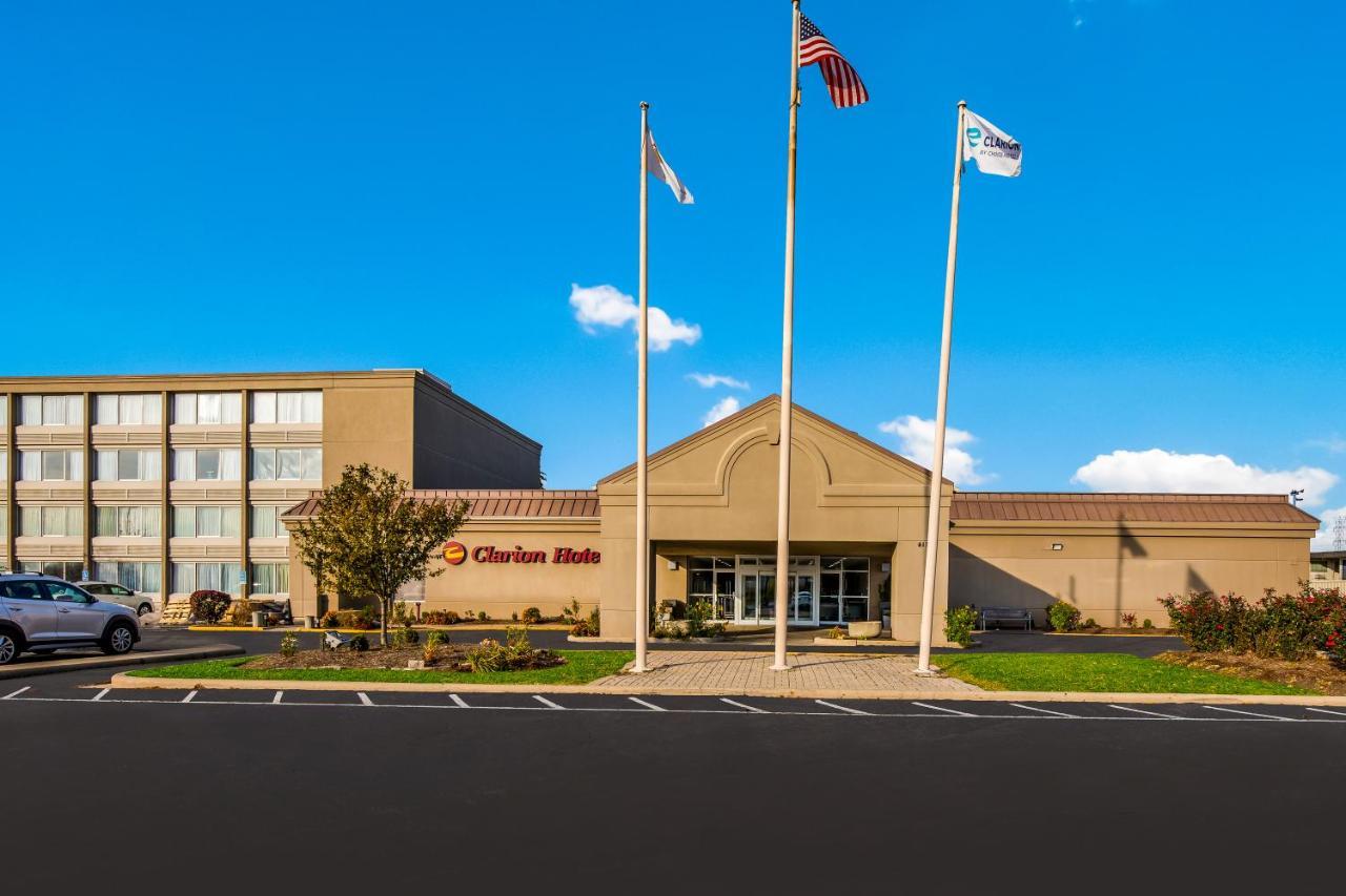 Clarion Hotel & Convention Center Joliet Exteriör bild